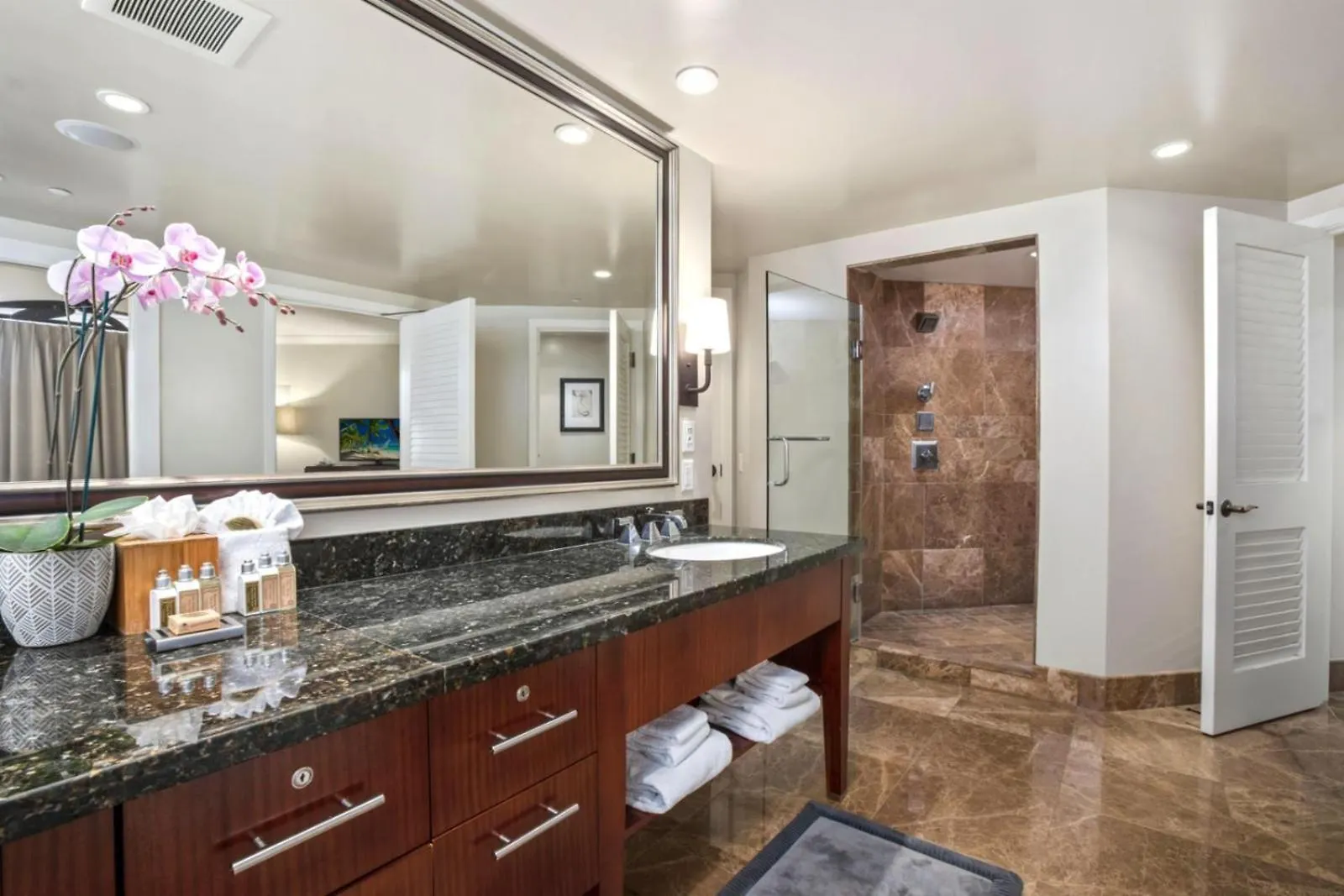 Apartman Kbm Resorts Free Car Honua Kai Konea Hkk-1029 Beach Front Penthouse Private Viking Bbq Kaanapali